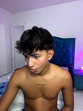 Leonarrrd_01's Webcam Show